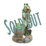 Let fun rule in your garden with this absolutely charming solar-powered statue. Three smiling frogs are standing tall on a garden shovel, while a little frog takes a dip in a rain barrel. The little frog rotates and lights up at night with help from the sun's power by day.