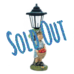 This statue featuring a little boy with a basket full of apples will add a touch of wholesome charm to your home. There's a small solar cell that soaks up the sun by day to light up the classic-style street light that stands just above the little boy's head.